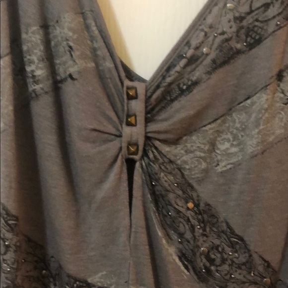 Miss Me Grey Super Fun Top - Med - Picture 7 of 8